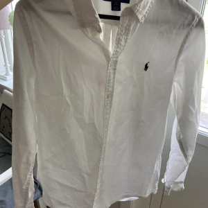 Ralph Lauren skjorta  - En snygg skjorta i bra skick! Pris kan diskuteras. 