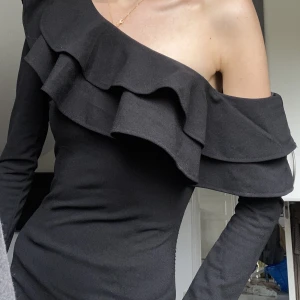 BLACK MINI DRESS! - Storlek 8 (XS) Från missguided