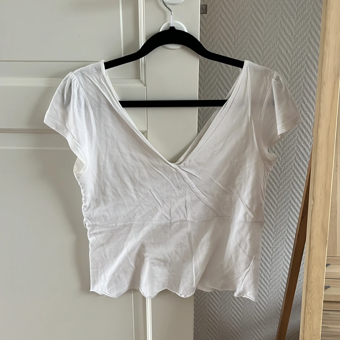 Vit topp blus bomull volangärm  - 90