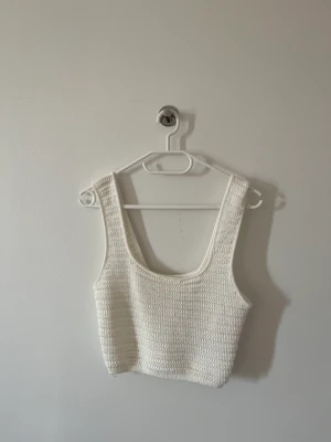 Stickad topp  - Som ny 