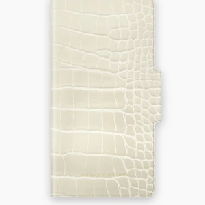 Mobilskal beige - Mobilskal från ideal of Sweden med korthållare. Säljer då det inte kommer till användning. 💕