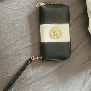 Michael kors handväska  - Super fin, aldrig använt:)