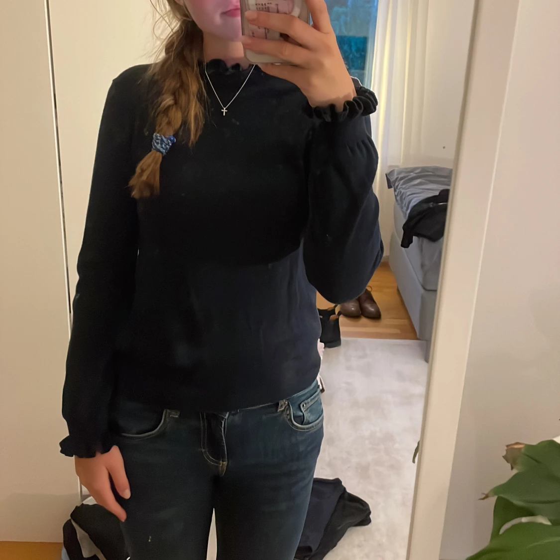 Mörkblå finttröja från only