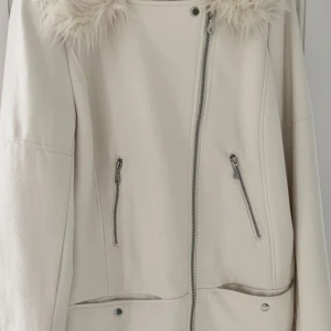 Jacka - Jacka i filt material som ny