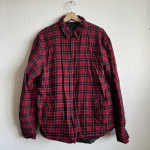 Overshirt  - Tunnare jacka/Overshirt från Zara. Fint skick!