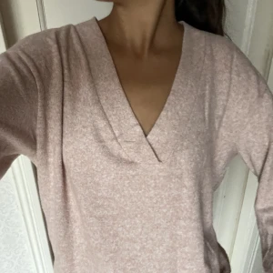 Mjuk tröja - Mjuk tröja som är perfekt för hemma kvällar💗