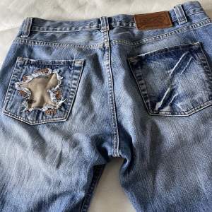 Pappas kompis gamla D&G jeans i storlek W34L34  Baggy/straight, kan gå ner i pris vid snabb affär