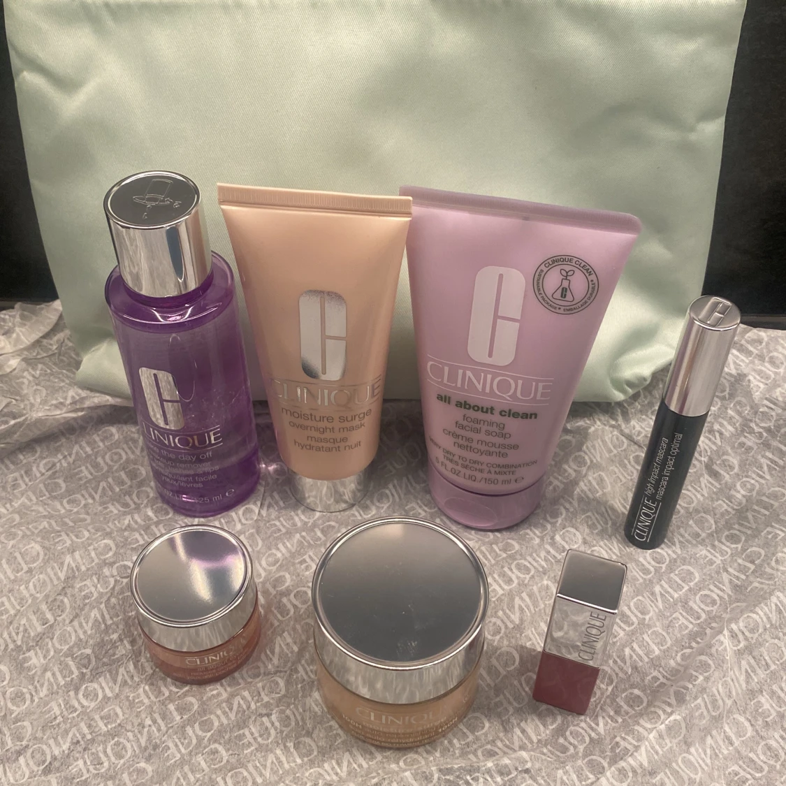 CLINIQUE HUDVÅRD NYTT - 91