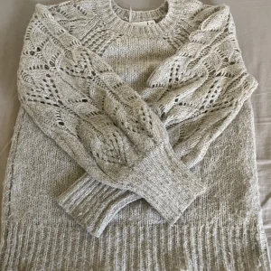 Stickad tröja!💞 - Använd men ändå fin, från kappahl i storlek XS💗