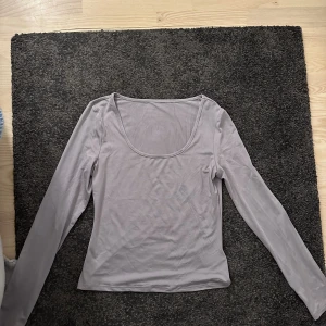 Topp - Fin topp köpt på shein. Aldrig använd 