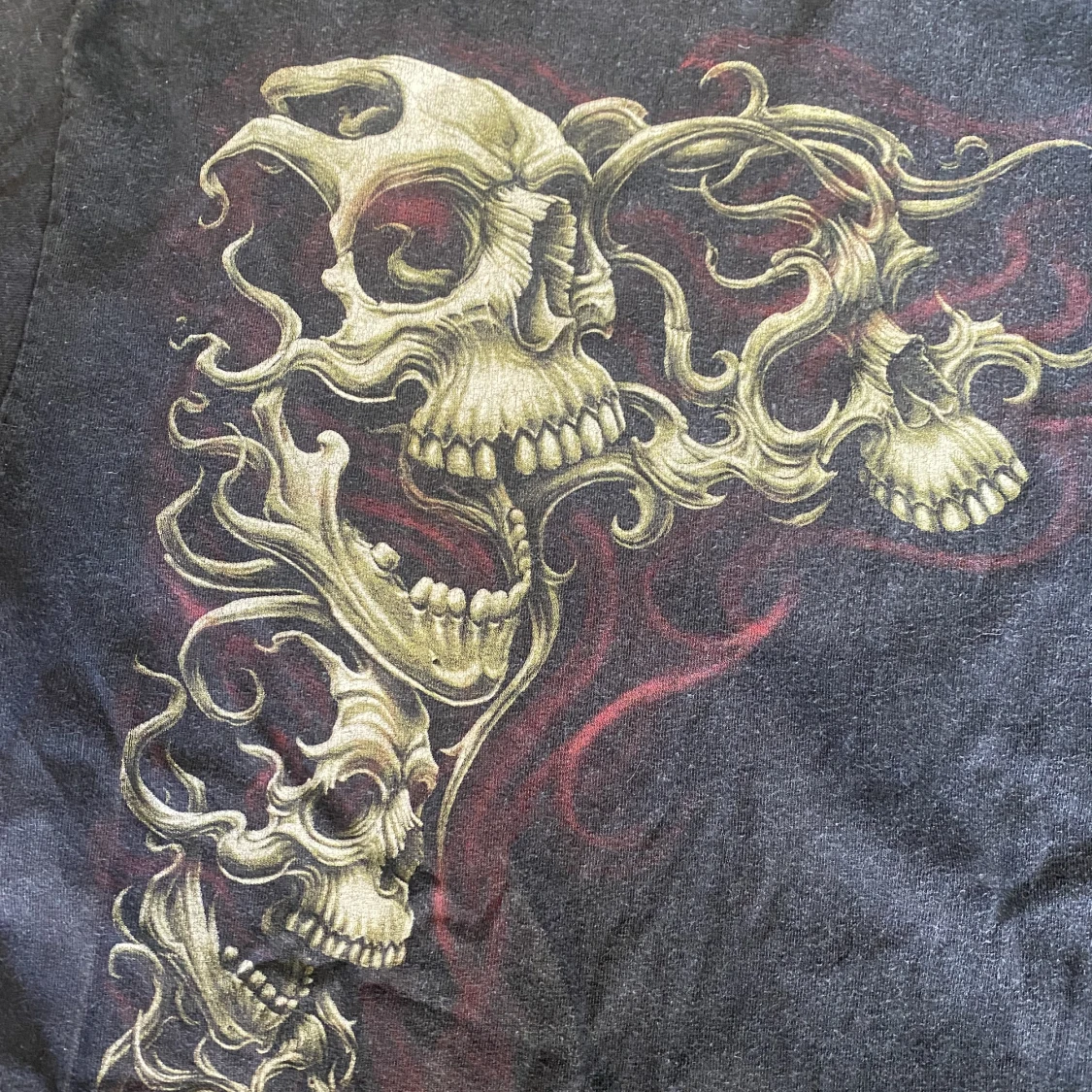 tshirt med dödskallar  - 90