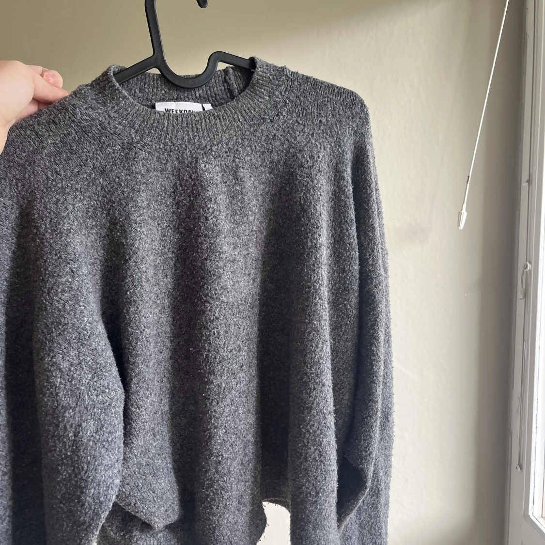 stickadtröja av weekday