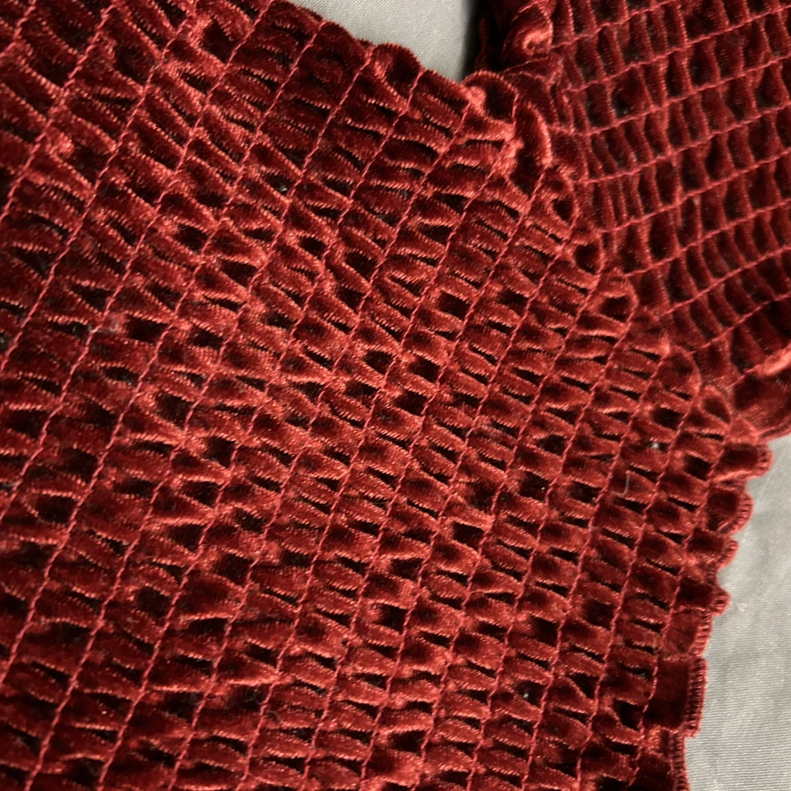 Off-shoulder tröja - 90