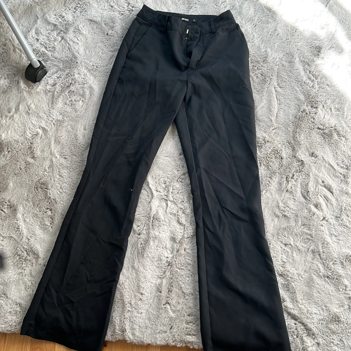 Kavaj byxor utsvängda