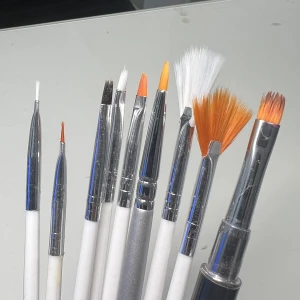 Nagelpenslar 9st.  - Säljs inte styckvis. 