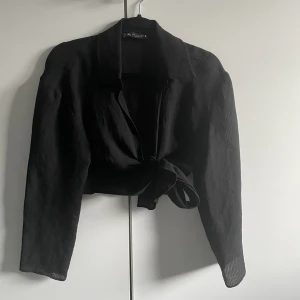 Kofta  - Kofta från zara, jätte fin och perfekt tunn till sommaren 