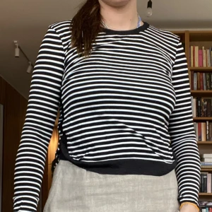 Randig tröja - Randig tröja från Zara. Använd ett fåtal gånger
