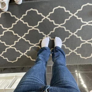 Lågmidjade jeans - Säljer mina super fina lågmidjade jeans för att dem tyvärr blivit försmå💓