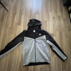 Nike tech fleece - Nike tech fleece Storlek M pris kan diskuteras