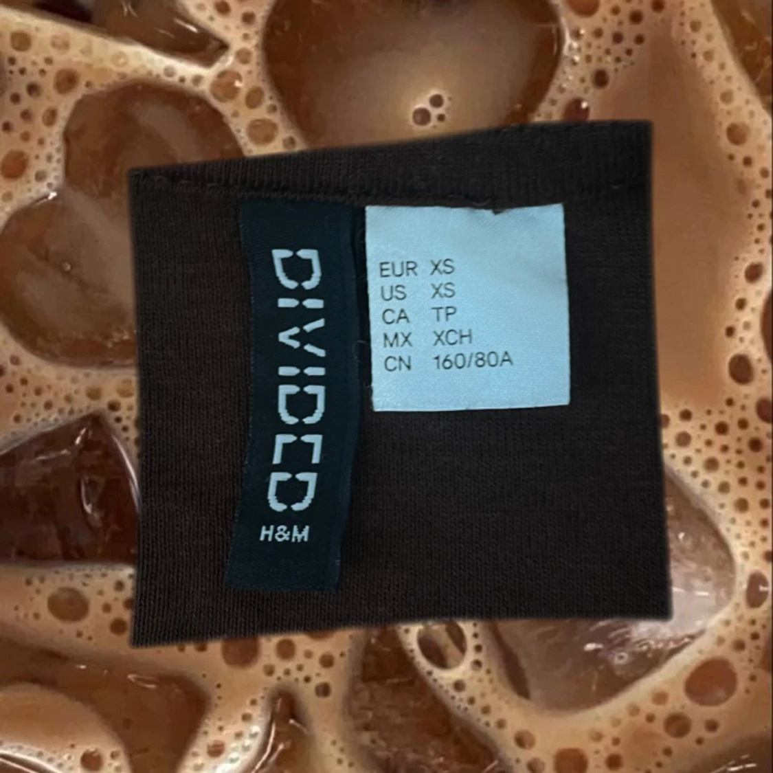 Snygg bruna Crop top från H&M  - 90