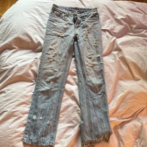 Low waist Jeans  - Säljer mina Levis low waist jeans dom har blovit för korta 