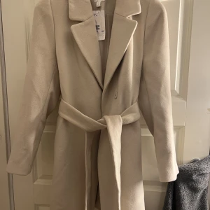 Kappa - Kappa från hm  Aldrig använd 