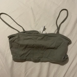 Olivgrön tanktopp - Olivgrön tanktopp stl:Xs