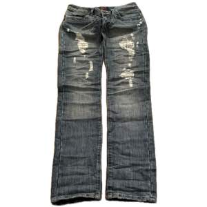 Straight Leg fit Crocker jeans, strl 32, nyskick, använd görna köp nu!