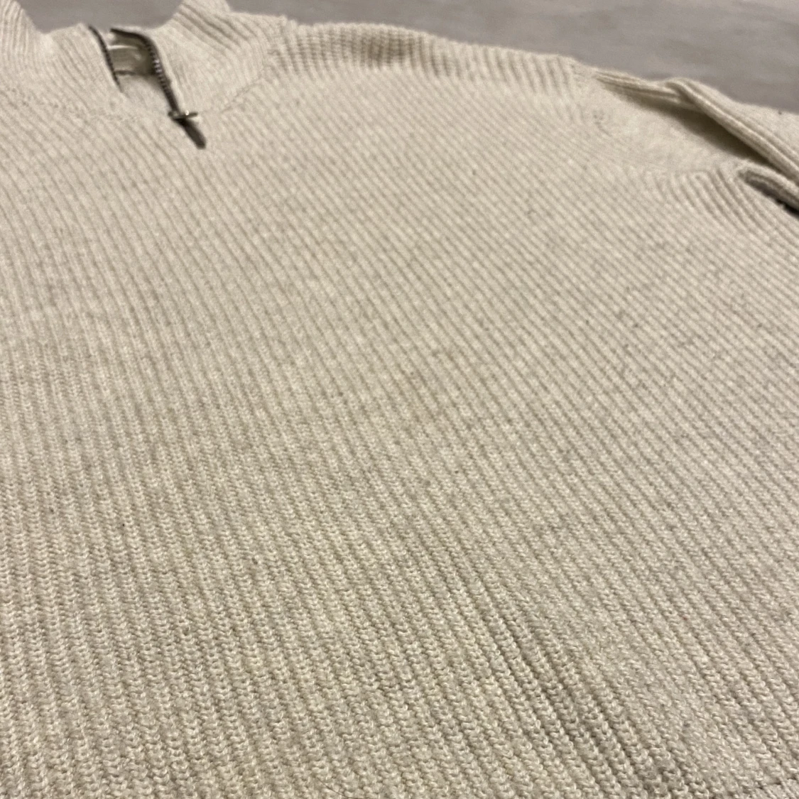 Stickad HALF-ZIP - 91