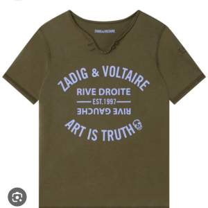 Säljer denna Zadig t-shirt för att den ej kommer till användning❤️