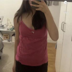 odd molly linne - säljer denna oddmolly linne då den inte har använts på ett tag. använt den 2 gånger❤️