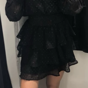 Klänning - Superfin klänning från Gina Tricot i storlek Xs. Nyskick.