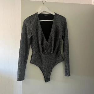 Glittrig body - Fin glittrig body. Använd 1 gång. 