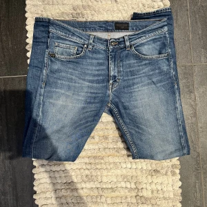 Tiger of Sweden Evolve - Snygga jeans från Tiger of Sweden i modellen Evolve Storlek: W32 L34 (passar mig som är 181) Fint skick 