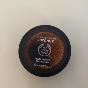 Coconut body butter FRI FRAKT!! - Aldrig använd, köpt för 247kr. DEN GAMLA FÖRPACKNINGEN