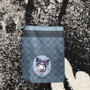 Liten kuromi vöska - Liten kuromi väska/påse från Japan. 