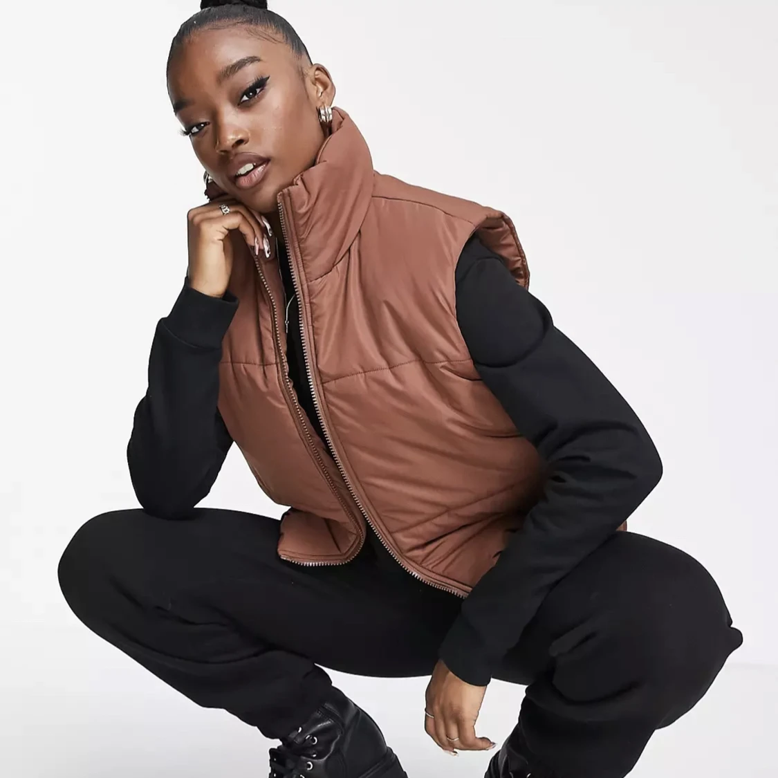 Oanvänd vadderad väst  - 90