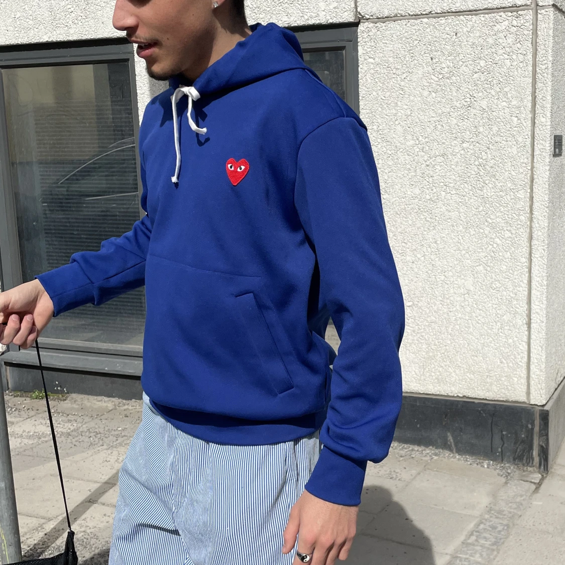 cdg hoodie royal blue - 90