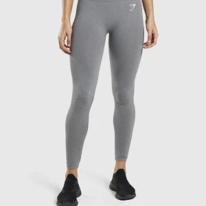 Träningstights  - Säljer dessa tights från Gymshark, knappt använda och fint skick, nypris 549kr