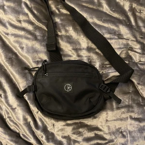 Polar Skate co axelremsväska - Riktigt snygg o praktiskt. 10/10 skick 😇