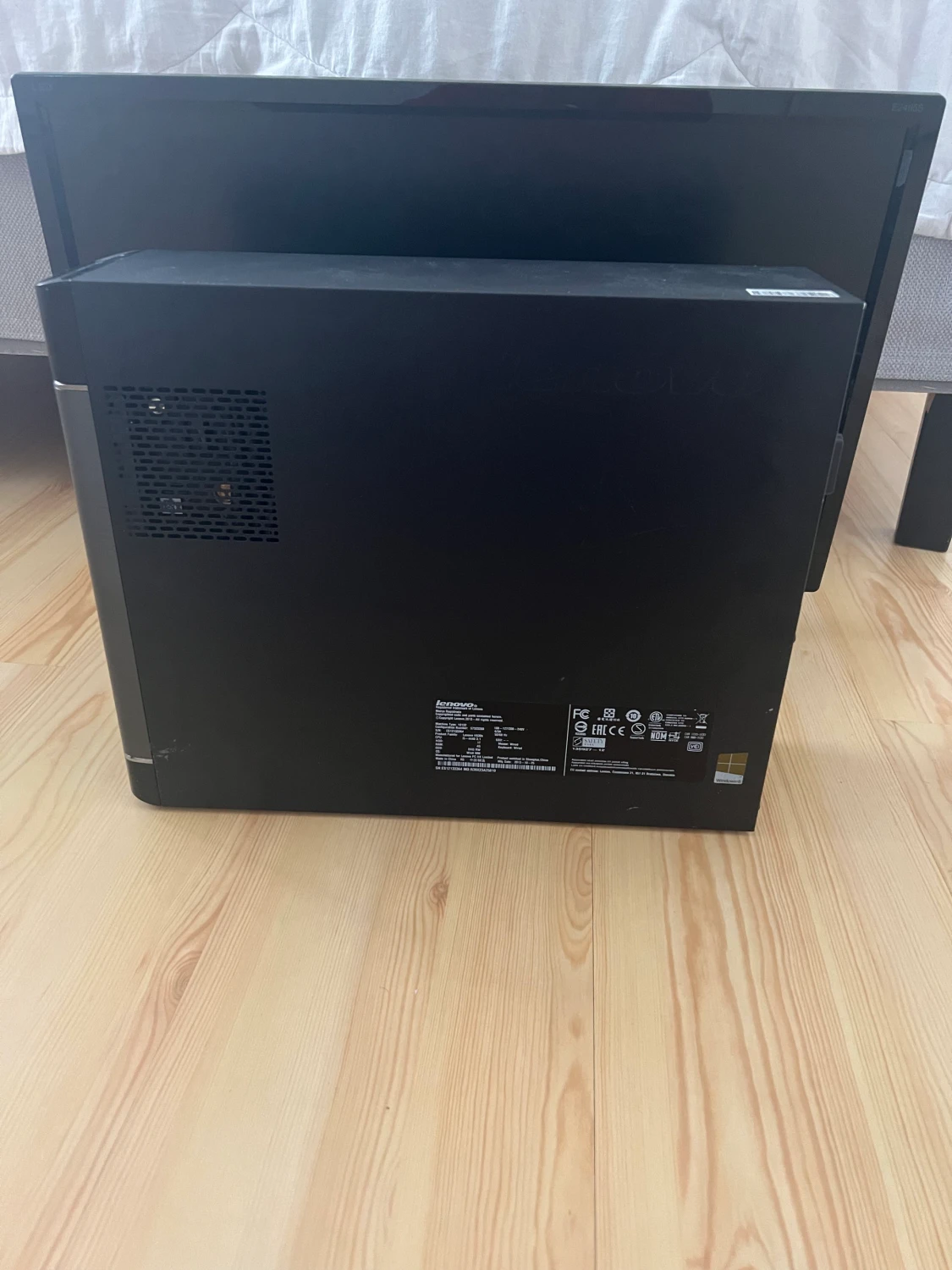 Lenovo dator samt skärm - 90