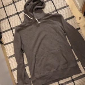 Hoodie - Använd Nopper finns