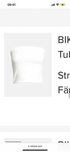 Vit tubtopp🕺🏽🪩💋 - Vit bandeau topp från Bikbok, storlek L. Använd en gång. Kan mötas i Göteborg eller skicka, köparen står för frakt.
