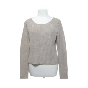 Tröja - Köptes på Sellpy men har ej använts. 