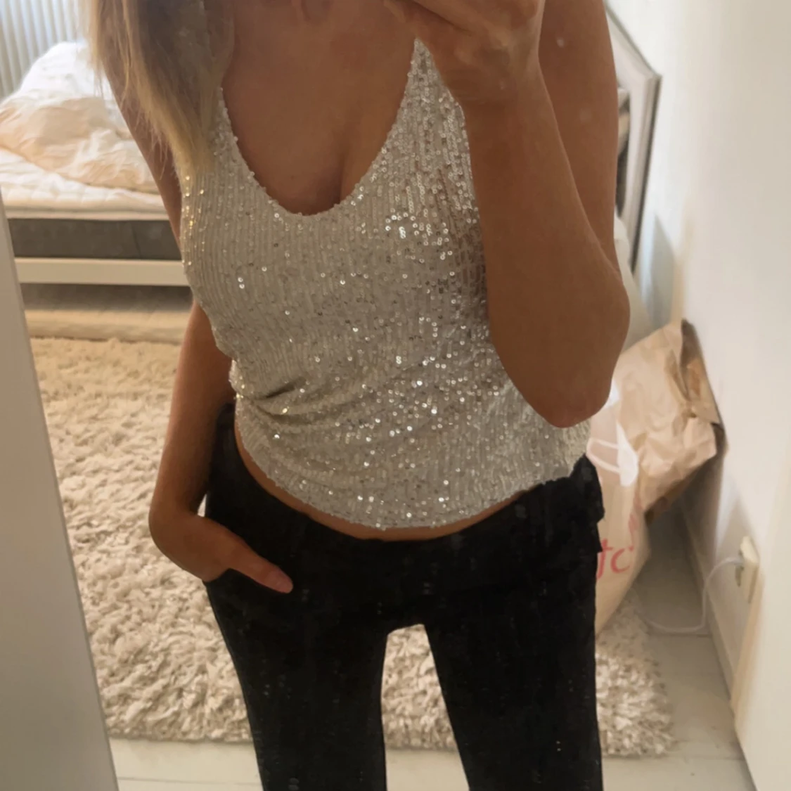 Glittrigt linne från only