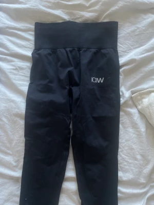 Iciw tights - Tights define seamless svarta storlek Xs, lite använda och i fint skick