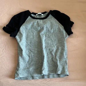 Cropped topp - cropped topp, använts några ggr, för tight nu