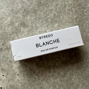 Byredo parfym blanche - 2ml 