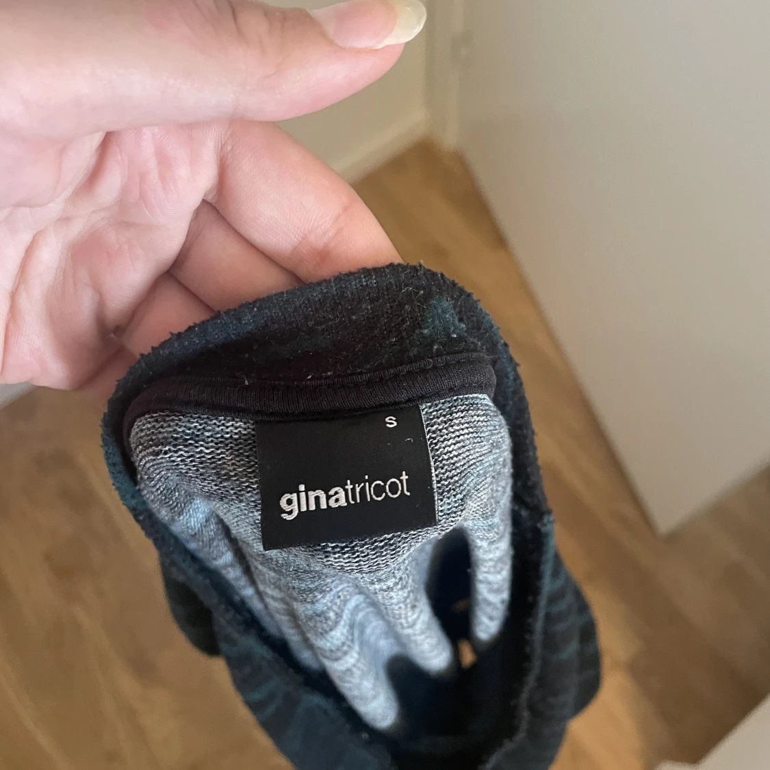 Grön/svart zebramönstrad tröja  - 91