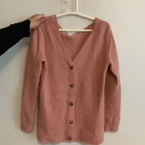 Gullig och fluffig rosa cardigan 🎀